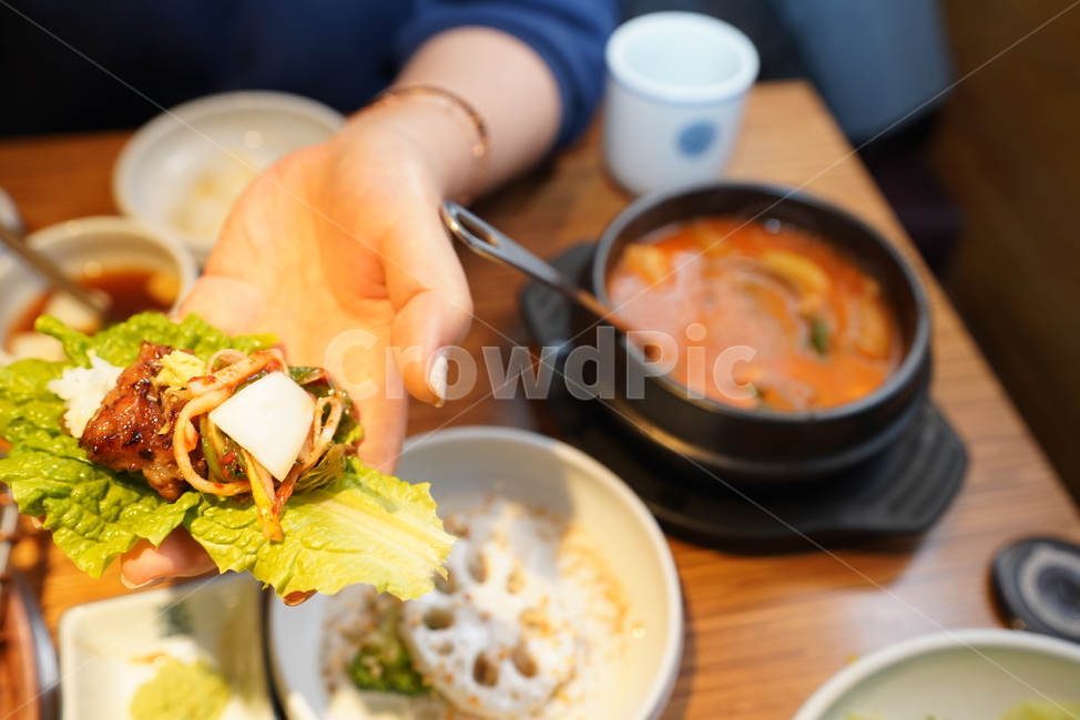 갈비,돼지갈비,음식,고기,육류,육식,한식,구이,안주,술안주,food,식사,찌개