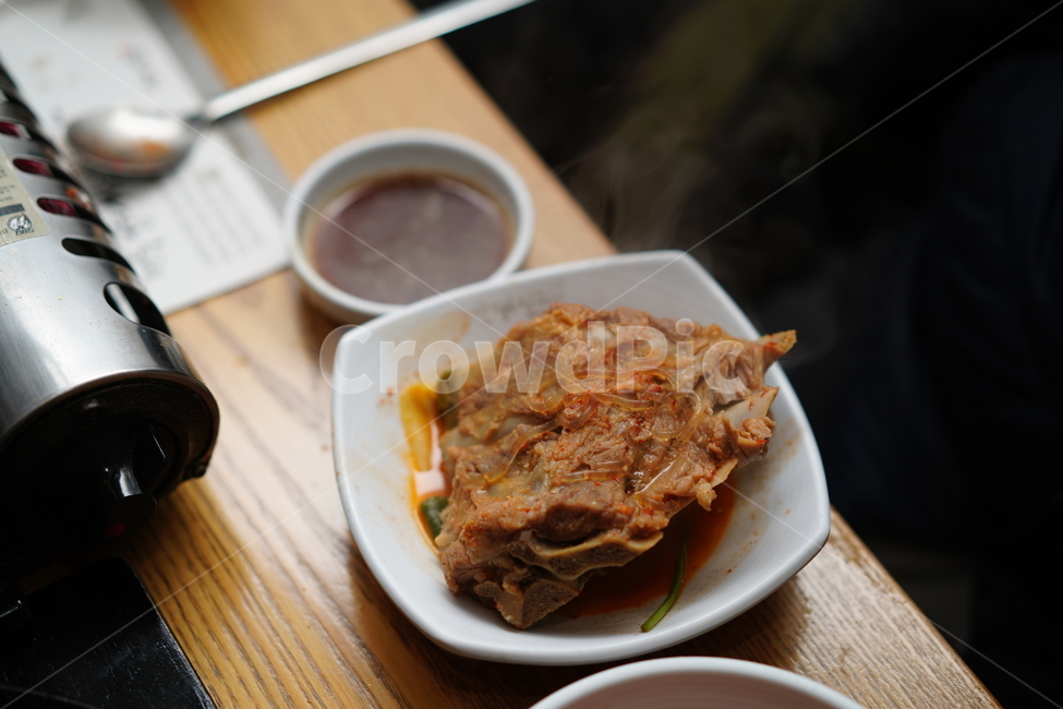 해장국,한식,국물요리,국물,음식,먹방,안주,뼈해장국,고기,육식,육류,돼지,먹거리,푸드,식사,음식,식재료,요리,food,cook,meal,dishes,food reserves,한식,한국음식,한국요리,korean food,korean dishes,korean meal,korean cook
