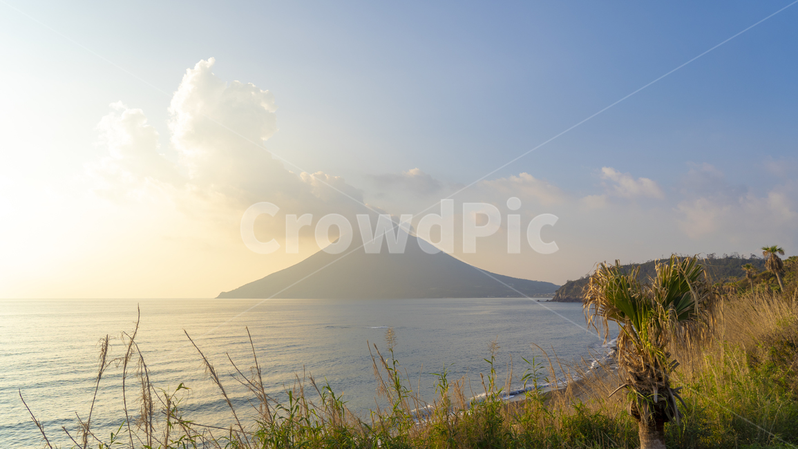 산,구름,바다,해변,nature,landscape,자연,풍경,하늘