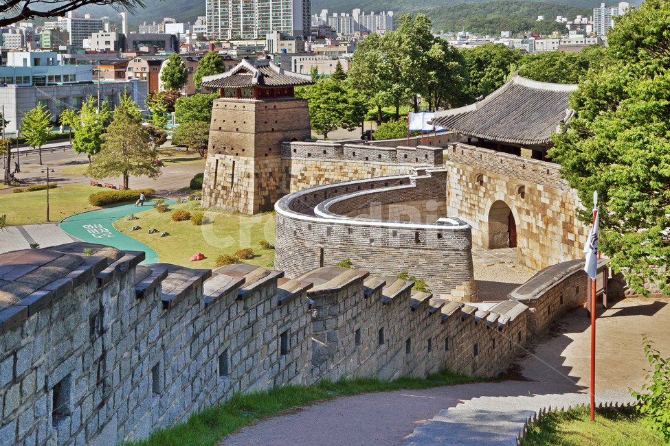 수원화성,화성,수원,유네스코세계문화유산,화서문,옹성,성곽,성벽,보물제403호,서문,서북공심돈,한국전통,한국문화,korean traditional,korean culture,랜드마크,landmark,tourist attraction,한국랜드마크,한국관광지,한국명소,korea landmark,korea tourist attraction