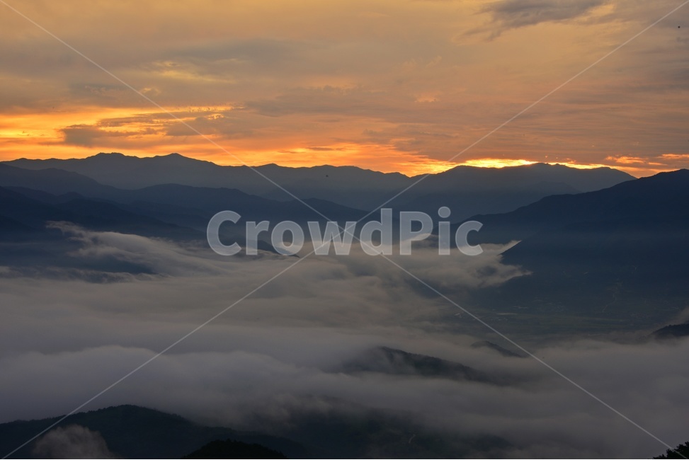 sky,하늘,redsky,붉은하늘,dawn,새벽,nature,자연,outdoors,옥외,mountainrange,산맥,mountain,산,light,빛,flare,플레어,구례,사성암,사성암일출,사성암아침,일출,해돋이,여명,운해,경치,경관,풍경