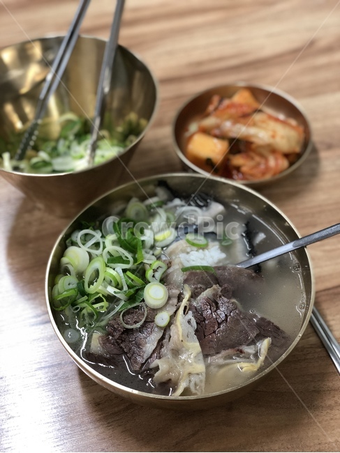 곰탕,맛집,깍두기,놋그릇,미식,한식,음식,식재료,요리,food,cook,meal,dishes,food reserves