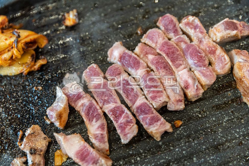 barbaque,Grilled Pork,dishes,Grilled on a stone plate,pork,food,pig,BBQ,meal,pork belly,meat restaurant,meat,cooking,neck meat,roast