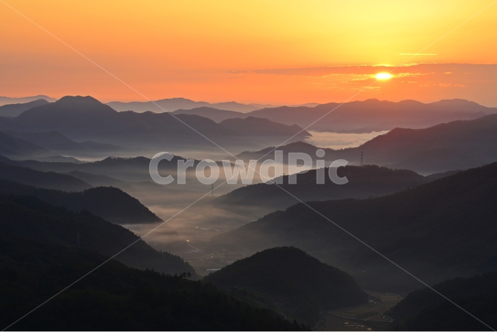 전남,영암,서광목장,아침,일출,운해,황금색,산그래,산,mountain,nature,자연,outdoors,옥외,mountainrange,산맥,자연,풍경,nature,landscape,한국자연풍경,한국자연경관,korea nature landscape