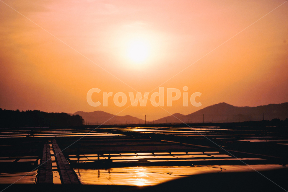 자연,풍경,일몰,하늘,구름,nature,landscape,sunset,sunfall,sky,sun,sulight,햇빛,태양,해,cloud,자연,풍경,nature,landscape,감성,sensible,feeling,sunlight,outdoors,옥외,dusk,황혼,dawn,새벽,red sky,붉은 하늘