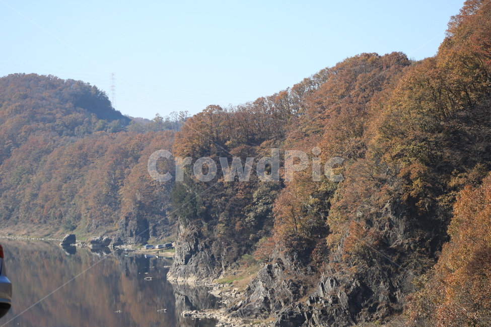 자연풍경,가을,단풍,nature,자연,outdoors,옥외,낭떠러지,cliff,식물,물,반영,가을,계절,fall,autumn,season,자연,풍경,nature,landscape,promontory,곶