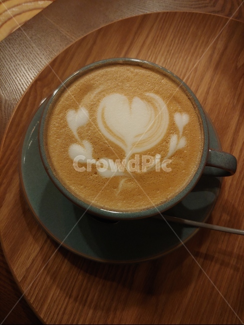 카페라떼,라떼아트,따뜻한커피,커피,감성사진,머그잔,커피잔,커피컵,beverage,마실것,cup,컵,coffeecup,latte,라떼,coffee,배경화면,background,cafelatte,lattecoffee,mug,latteart,하트,하트모양,heart,heartshape,음료수,drink,beverage,커피,카페,coffee,cafe