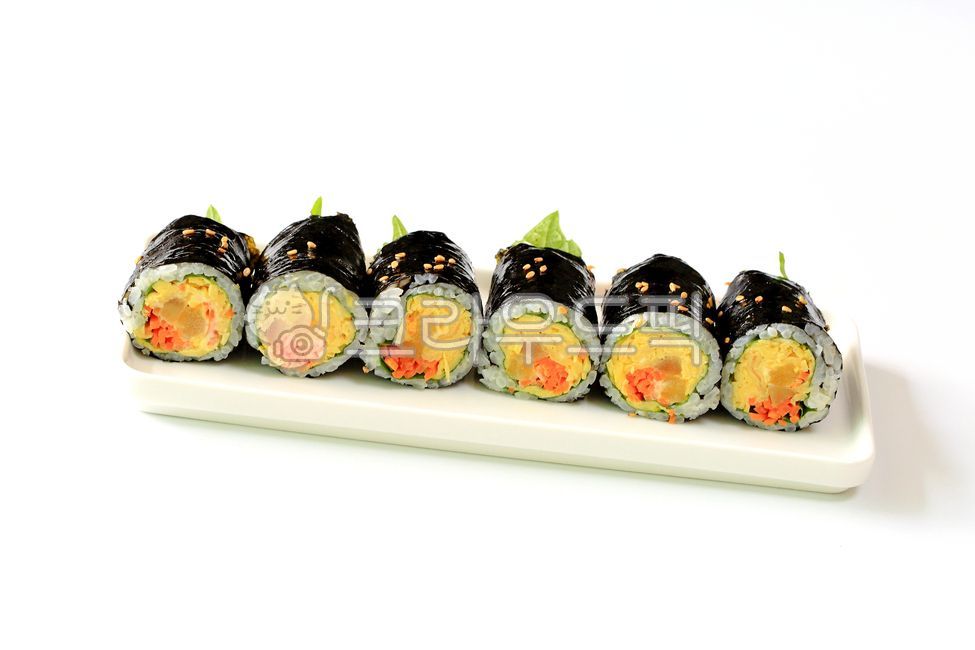 egg,snack,white background,plate,little kimbap,Korean food,6 dog,six,Gimbap,seaweed,rice,egg kimbap,food,meal,dish,sesame,carrot