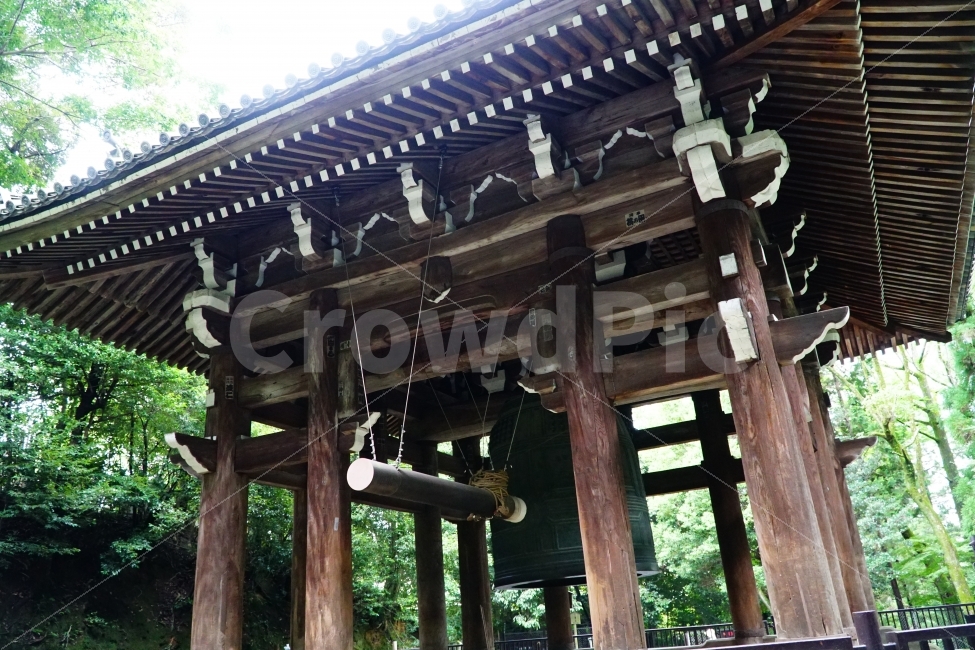 일본,일본여행,외국,외국여행,해외,해외여행,여행,교토,쿄토,kyoto,지온인,치온인,지은원,일본문화,문화,일본문화재,문화재,역사,일본유적,일본유적지,유적,유적지,유네스코세계문화유산,japan,아시아,asia,동양,일본식한옥,일본식가옥,일본식건축,일본역사,나무,공원,tree,자연,풍경,불교,절,사찰,종교,종,범종,지붕,기와,신앙,소원,소망,history,히스토리,건축물,건물외관,exterior,building,structure,architecture,construction,해외,외국,세계,foreign,oversea,world,종교,신앙,religion,belief,faith