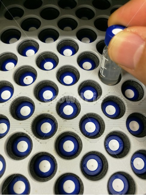 HPLC,실험,분석,샘플,1ml,생물학,화학,분석장비,실험실,산업,industry,industrial