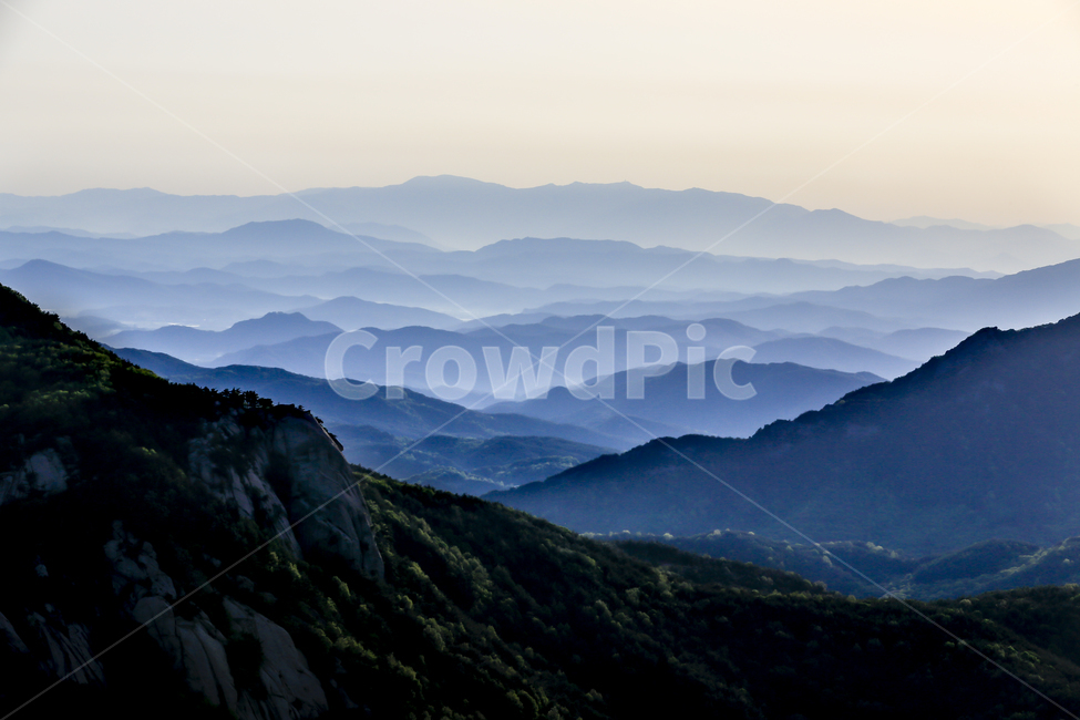산그리메,황매산,아침,능선,아련함,여백,자연,풍경,nature,landscape,한국자연풍경,한국자연경관,korea nature landscape,mountain,산,outdoors,옥외,mountain range,산맥