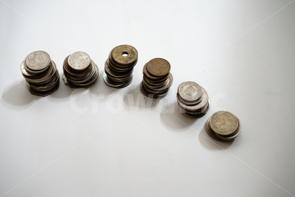 	동전,코인,외화,돈,머니,잔돈,돈뭉치,금융,외국돈,다양성,수집,금융,돈,finance,banking,money