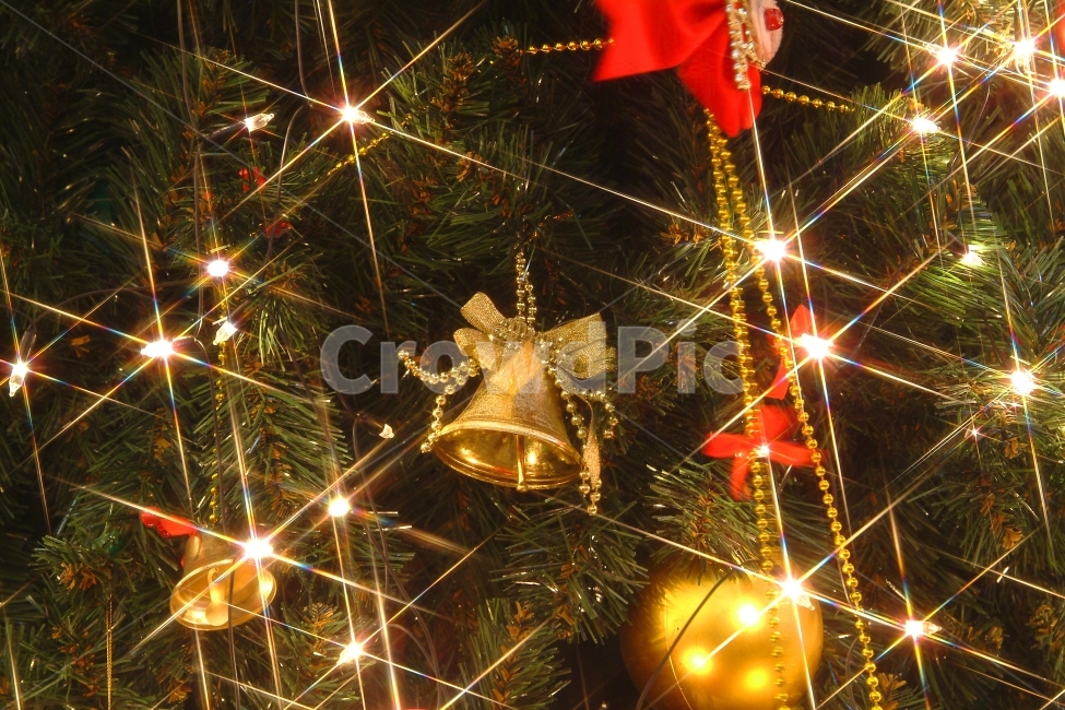 크리스마스,성탄절,크리스마스트리,트리,빛,불빛,종,배경,장식,장식품,소품,트리장식,겨울,계절,winter,season,기념일,축하,anniversary,congratulation,celebrate,celebration,메리크리스마스,성탄절,merry christmas