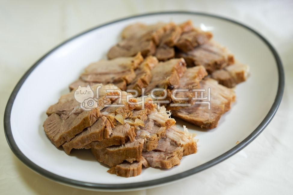 meat,pork,cold cuts,food,boiled pork