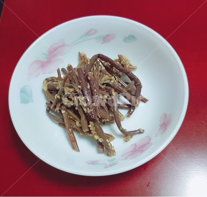 요리,음식,반찬,홈메이드,고사리,고사리반찬,고사리무침,그릇,food