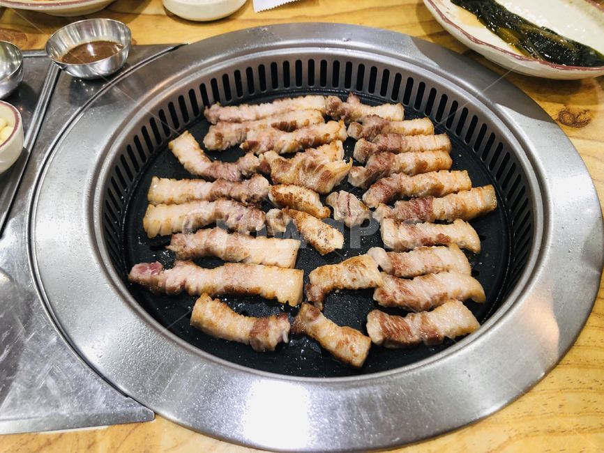 pork belly,meat,Ogyeopsal,soy bean paste soup,meat side dish