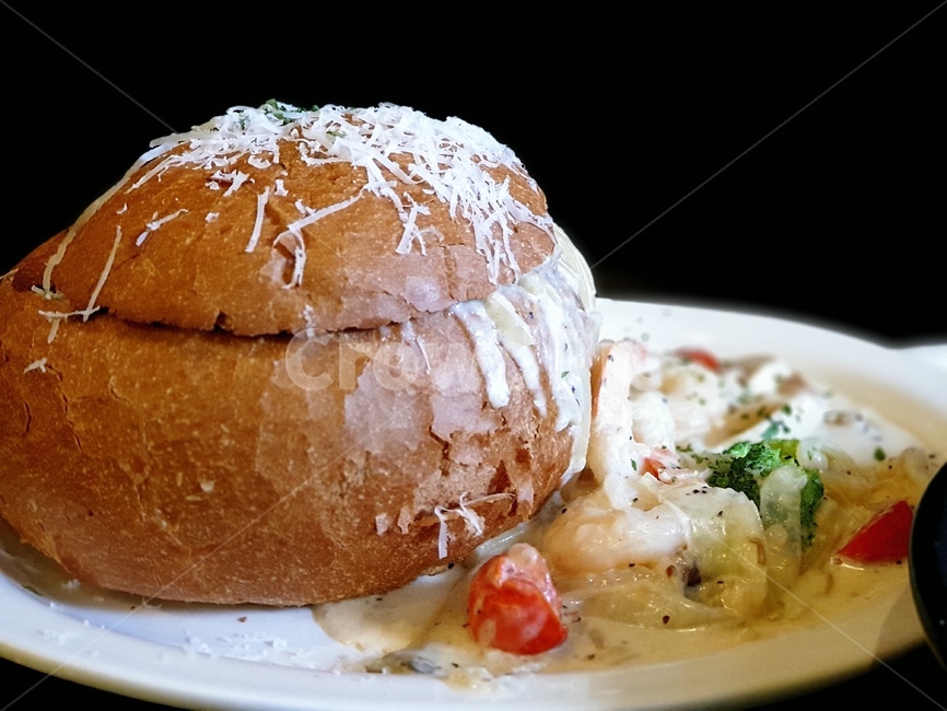 빠네,파스타,스파게티,빵,이탈리아음식,음식,푸드,요리,식사,크림,크림스파게티,치즈