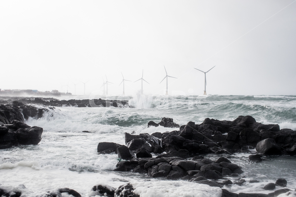 바다,파도,풍력발전기,제주도,바람,제주도,jeju,jeju island,산업,industry,industrial,에너지산업,energy industry,engine,엔진,motor,모터,machine,기계