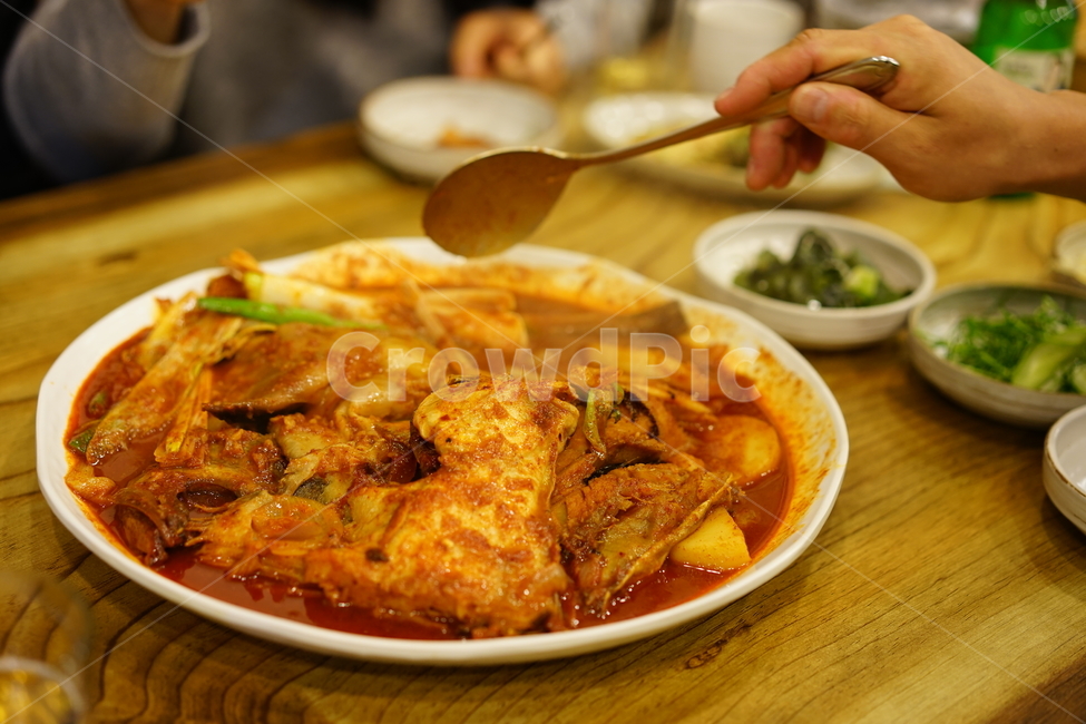 음식,찜,생선찜,생선요리,요리,푸드,먹거리,먹방,안주,술안주,식사,매콤,한식,한국음식,식사시간,음식,식재료,요리,food,cook,meal,dishes,food reserves,수산물,해산물,fishery products,seafood,한식,한국음식,한국요리,korean food,korean dishes,korean meal,korean cook