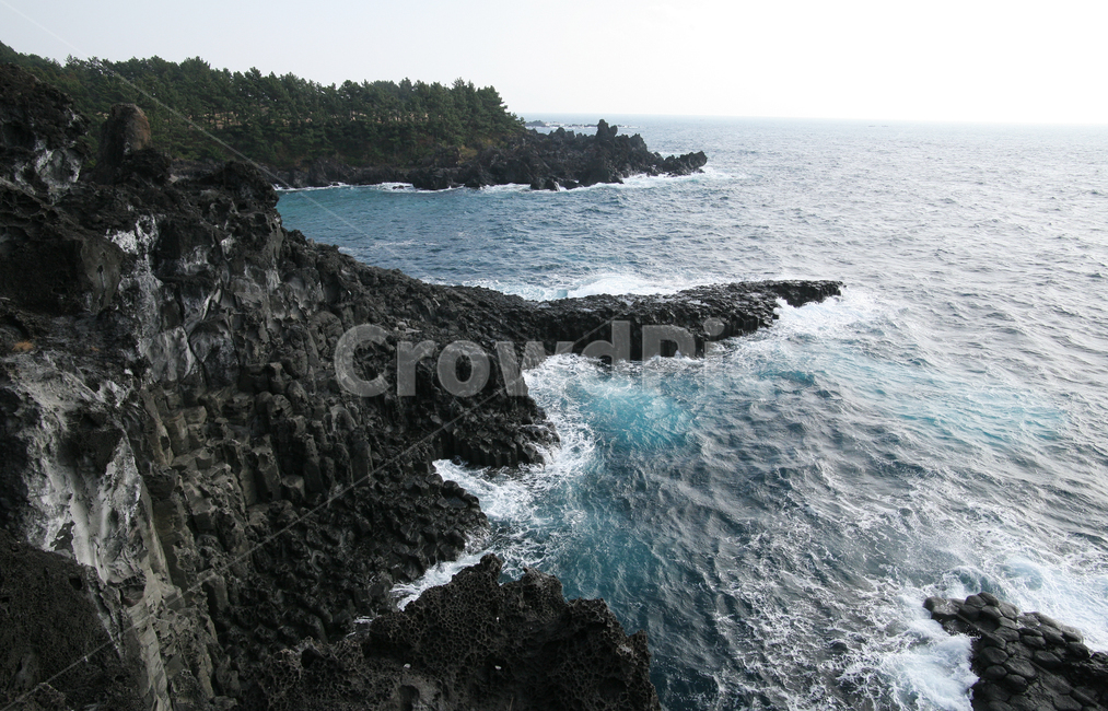 제주도,파도,주상절리,풍경,바다,한국자연풍경,jeju,자연,자연,풍경,nature,landscape,한국자연풍경,한국자연경관,korea nature landscape,제주도,jeju,jeju island,promontory,곶,outdoors,옥외,water,물,ocean,대양,sea,cliff,낭떠러지