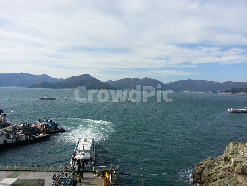 vessel,watercraft,선박,transportation,vehicle,교통,차량,바다,넓은마음,탁트인