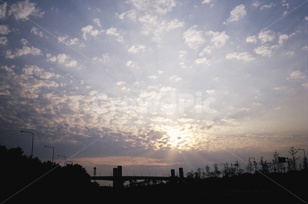 하늘,구름,sky,cloud,자연,nature,필름,필름사진,film,다리,bridge,빛,햇빛,light