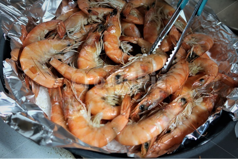 왕새우,새우,대하,생새우,소금구이,해산물,후라이팬,은박지,식재료,요리,음식,식재료,요리,food,cook,meal,dishes,food reserves,수산물,해산물,fishery products,seafood,한식,한국음식,한국요리,korean food,korean dishes,korean meal,korean cook