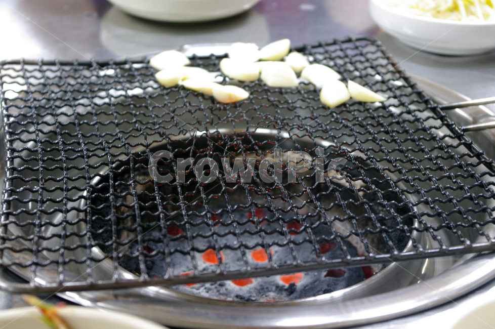 연탄불,철판,구이,마늘,연탄