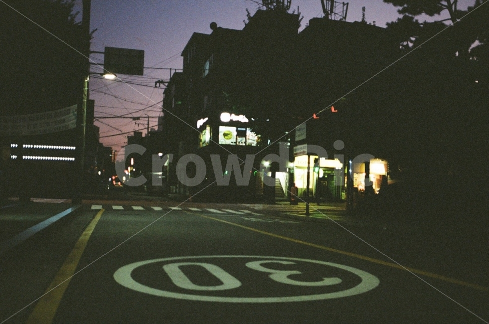 필름,해질무렵,도로,스냅,감성,도시,감성사진,도로사진,석양,스냅사진,서울,양평,펜탁스,여명,야경,밤,풍경,nightscape,night,landscape,도시,city,한국도시풍경,한국도시경관,korea cityscape,감성,sensible,feeling,교통,교통수단,traffic,transportation,road,asphalt,아스팔트