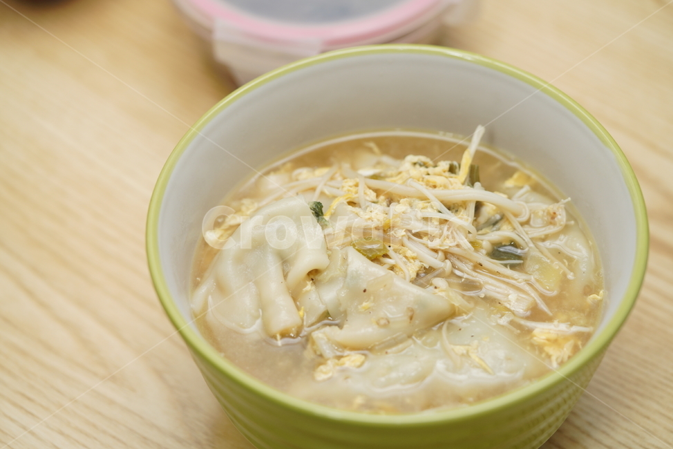 만두국,음식,뚝배기,한식,먹거리,식사,간식,국물,meal,사발,food,dish,요리,음식,식재료,요리,food,cook,meal,dishes,food reserves