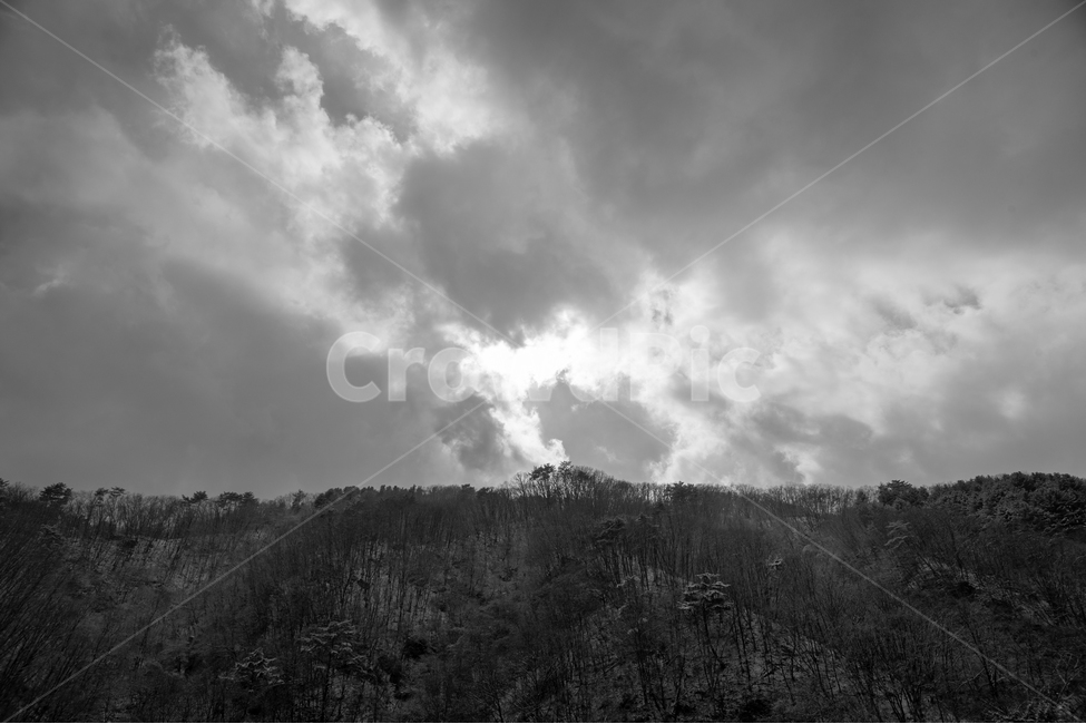 가평,구름,하늘,흑백,산,풍경,겨울,계절,winter,season,자연,풍경,nature,landscape,weather,날씨,outdoors,옥외