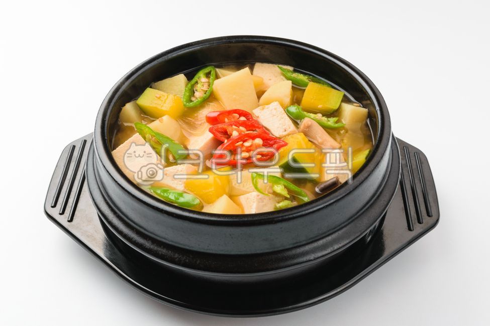 된장,찌개,된장찌개,스튜,국물,야채,채소,두부,버섯,한국음식,한국문화,음식,식사,식품,식료품,재료,식재료,음식재료,클로즈업,짭짤한,고소한,음식,식재료,요리,food,cook,meal,dishes,food reserves,한식,한국음식,한국요리,korean food,korean dishes,korean meal,korean cook