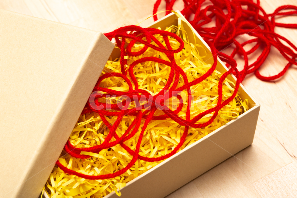 크리스마스,성탄절,선물,이벤트,기념일,정물,소품,기념,christmas,object,concept,gift,present,isolated,상자,선물상자,선물박스,실,털실,축제,행사,festival,carnival,event,메리크리스마스,성탄절,merry christmas,사물,물건,오브젝트,thing,object,matter
