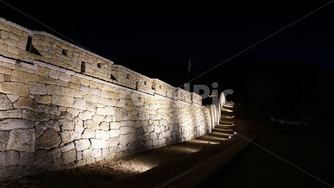 건축물,성벽,건물,요새,야경,벽,담장,야경,밤,풍경,nightscape,night,landscape
