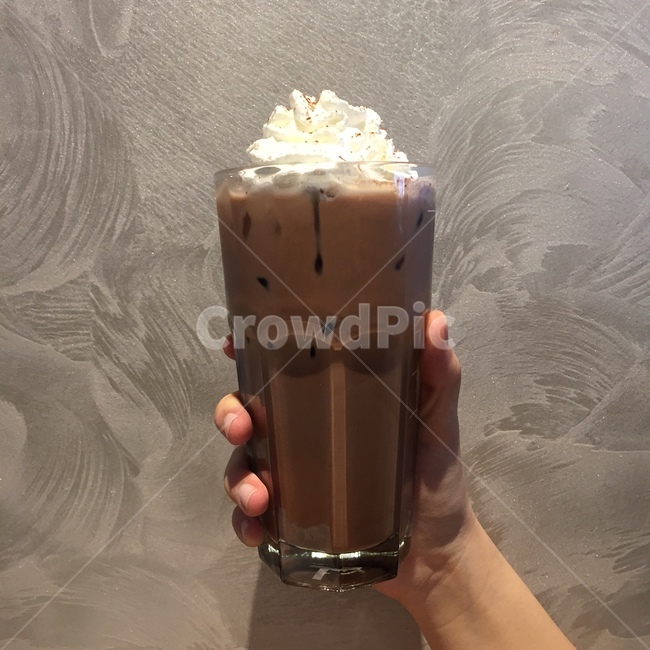 아이스쵸코,아이스초코,초콜릿음료,차가운음료,카페,휘핑크림,커피,카페,coffee,cafe