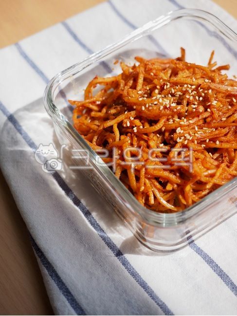 asianfood,glasscontainer,sidedish,dried squid,side dish,stirfriedsquid,red,Sesame salt,Korean food,Asian food,spicy food,koreanfood,glass,sesamesalt,glass container,food,Stirfried squid,Red,driedsquid,calamari,spicyfood,squid