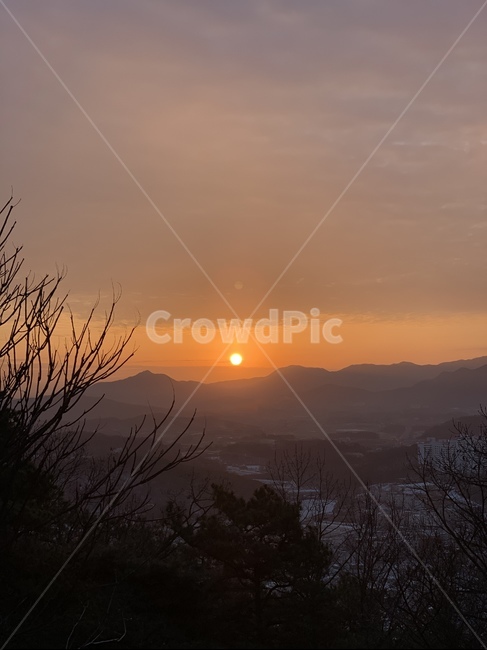 풍경,일출,일몰,해돋이,하늘,구름,노을,자연,풍경,nature,landscape,outdoors,옥외,dusk,황혼,sunset,dawn,새벽,sky,red sky,붉은 하늘,sunlight,햇빛