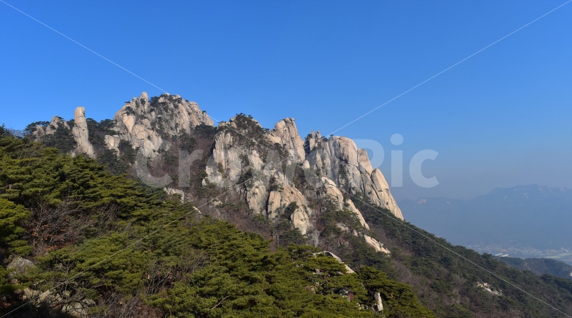 도봉산,풍경,자연,국립공원,산,명산,힐링,바위,기암,등산,맑음,파란하늘,파노라마,마운틴,mountain,nature,오봉,여성봉,역광,햇살,겨울풍경,겨울,북한산,삼각산,북한산국립공원,비경,산그리메,암봉우리,뷰티플,감성,자연,풍경,nature,landscape,한국자연풍경,한국자연경관,korea nature landscape,outdoors,옥외,cliff,낭떠러지