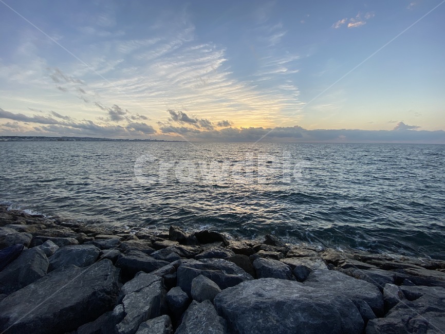sea,ocean,beach,sky,cloud,clouds,skyline,sun,sunshine,sunset,sunlight,night,view,mood,바다,노을,해질녘,해안,해변,밤바다