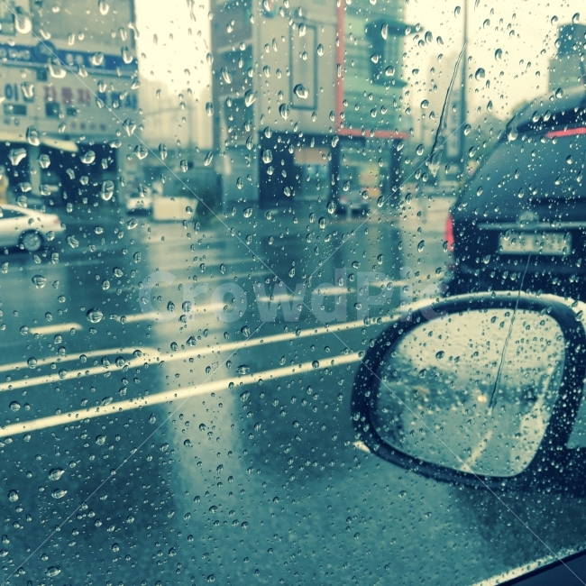 비,날씨,창밖,물방울,도로,운전,감성,sensible,feeling,교통,교통수단,traffic,transportation,비,비오는날,rain,rainy