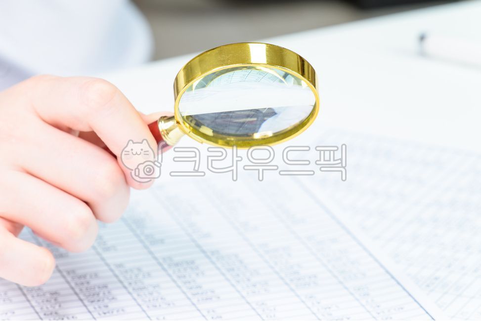 세금,회계,거래,금융,견적,경제,예산,세무,이윤,이익,기업,재무제표,경비,차트,종이,투자,보고서,비즈니스,상업,펀드,성장,관리,통계,성공,돈,숫자,신용,은행,사무실,데이터,tax,accounting,transactions,finance,estimates,economies,budgets,taxes,profits,companies,financialstatements,expenses,charts,paper,investments,reports,business,commerce,funds,growth,management,statistics,success,money,numbers,credit,banking,offices,돋보기,magnifier