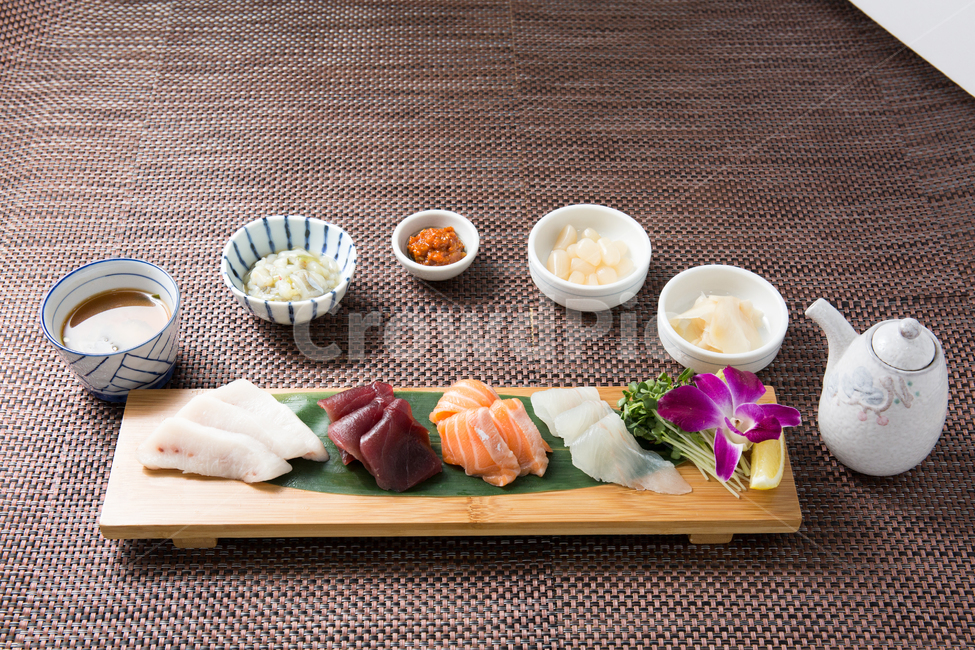 요리,음식,일식,사시미,회,모듬사시미,모듬회,음식,식재료,요리,food,cook,meal,dishes,food reserves,일식,일본음식,일본요리,Japanese food,Japanese dishes,Japanese meal,Japanese cook