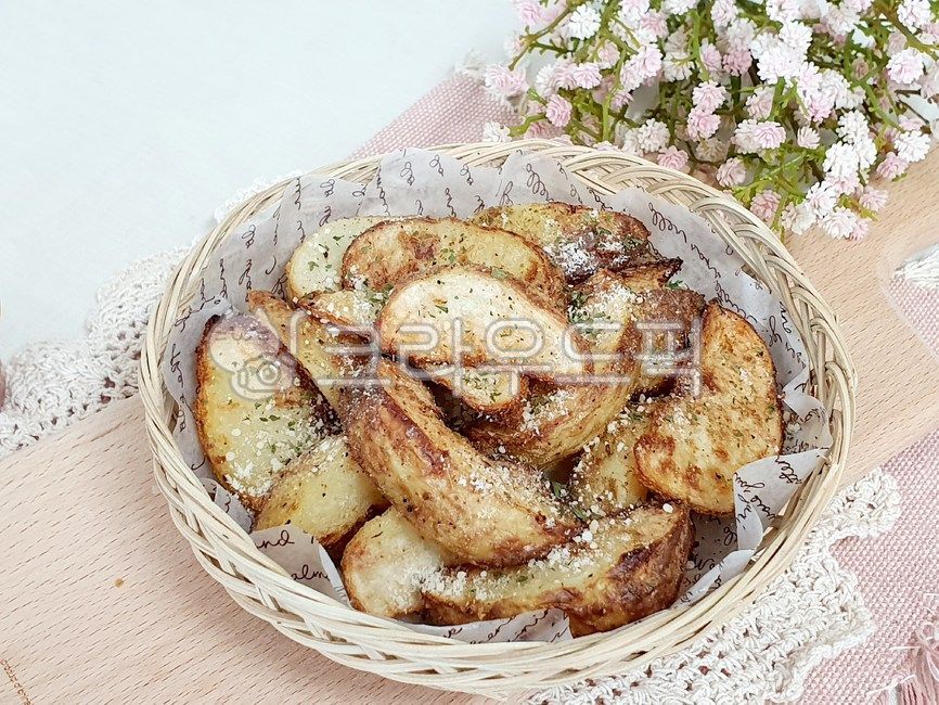 Beer snacks,Potato dish,French fries,Wedge Potato,potato,Grilled Potatoes,food