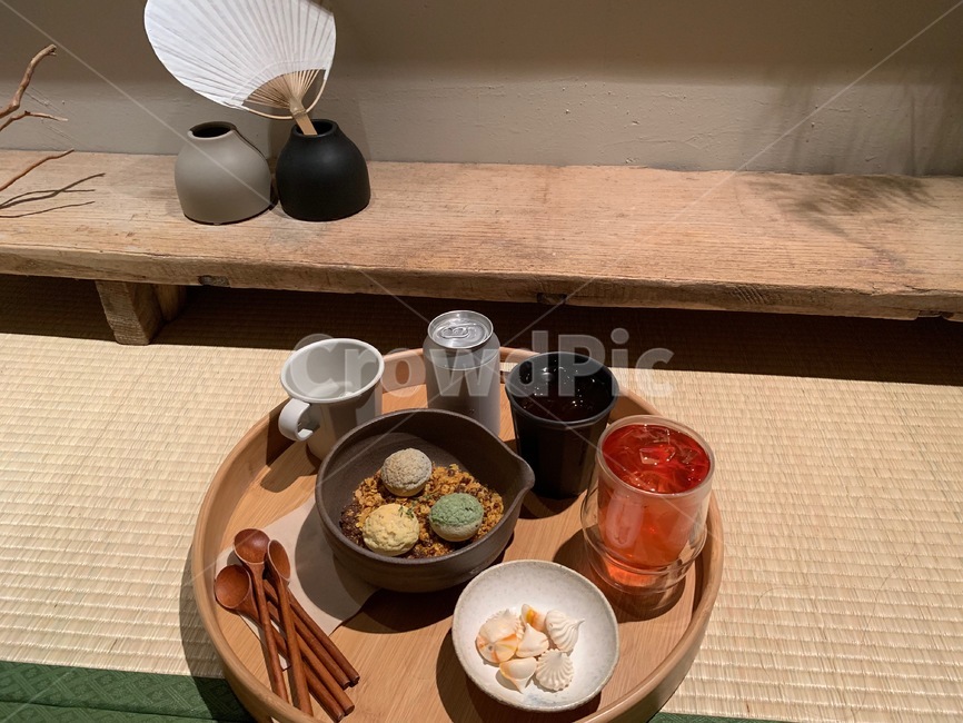 한국적,떡,디저트,카페,음료,부채,여유,pottery,도기류,디저트,간식,후식,dessert,snack