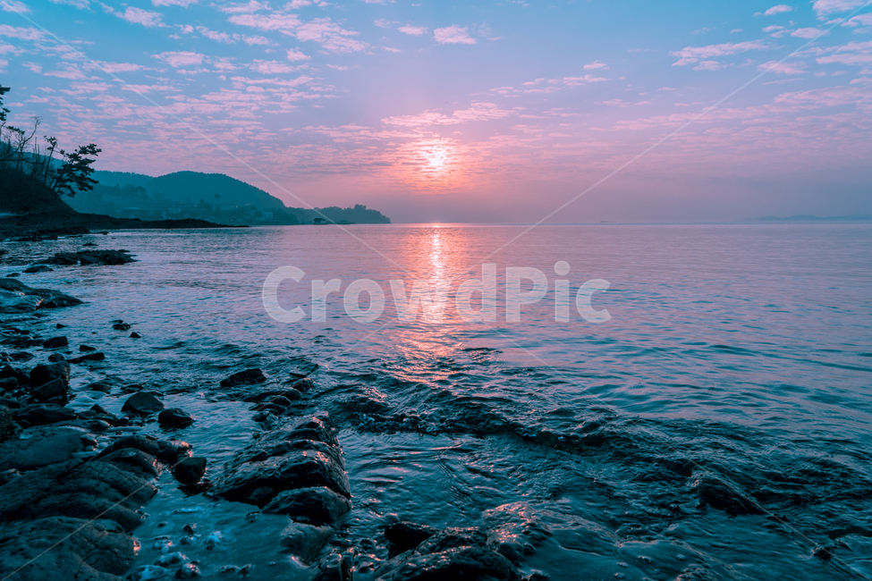 해,바다,바위,노을,풍경,하늘,일몰,해질녘,반영,빛번짐,landscape,sea,sky,sun,sunset,색감,자연,풍경,nature,landscape,해변,바다,beach,sea,색깔,색상,색채,색감,color sense,color sensitivity,feeling of color,outdoors,옥외,ocean,대양,water,물,shoreline,해안선,land,땅