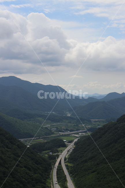 산,구름,도로,mountain,cloud,road,자연,풍경,nature,landscape,한국자연풍경,한국자연경관,korea nature landscape,slope,경사,outdoors,옥외,mountain range,산맥