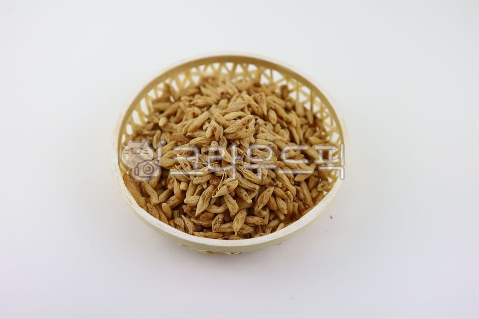 맥문동,건조맥문동,약재,약초,한약재,한방재료,한약재료