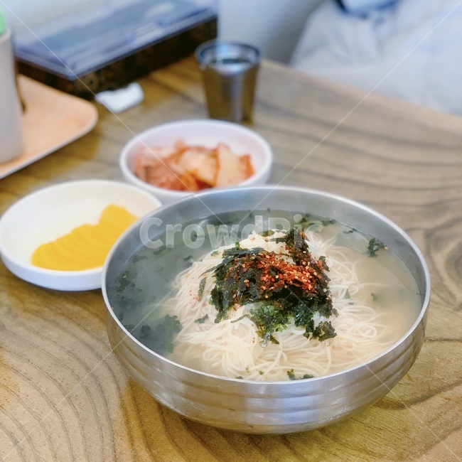 잔치국수,국수,국물요리,koreanfood,noodles,겨울,음식,food,따끈,따뜻,음식,식재료,요리,food,cook,meal,dishes,food reserves,면류,면요리,noodles