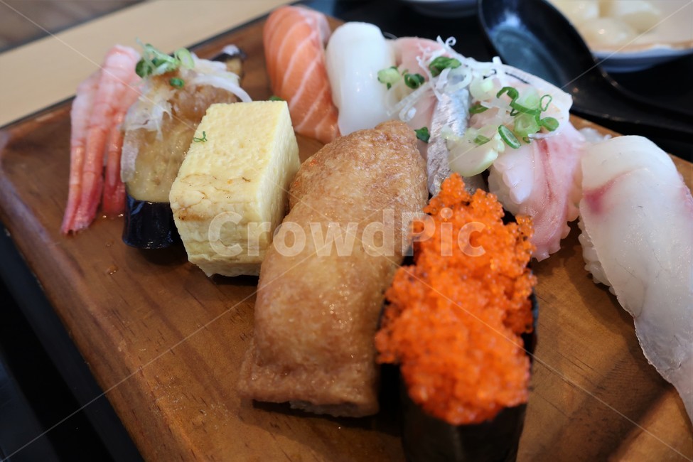 모듬,초밥,해산물,스시,생선초밥,일식,음식,요리,회,생선회,음식,식재료,요리,food,cook,meal,dishes,food reserves,일식,일본음식,일본요리,Japanese food,Japanese dishes,Japanese meal,Japanese cook