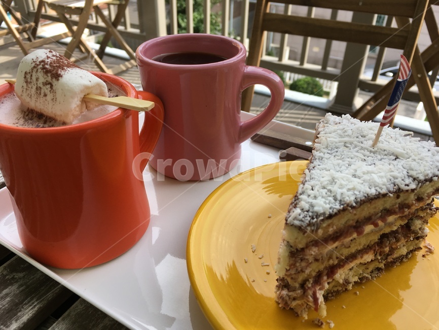 커피,케익,한가로움,핫초코,감성사진,음식,식재료,요리,food,cook,meal,dishes,food reserves,디저트,간식,후식,dessert,snack